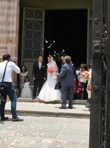 A recent wedding at Guanajuato's basilica