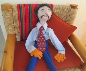 Newest puppet (teacher's assistant), Profesor Isadoro Globo